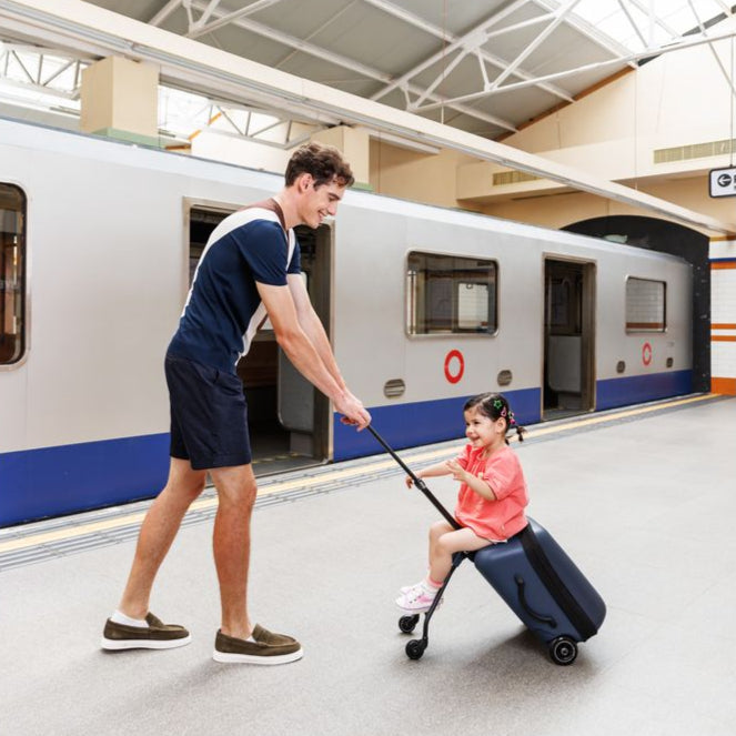 Micro Ride On Luggage Eazy Weekender - Dark Blue
